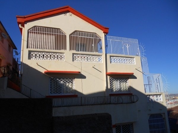 Vente Villa étage F6 Andrefan'Ambohijanahary Antananarivo Madagascar