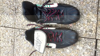 Crampons foofball marque LINE7 pointure 40 Saint-Denis Réunion