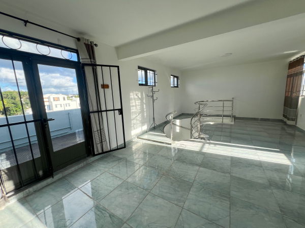 Espace menant sur le balcon