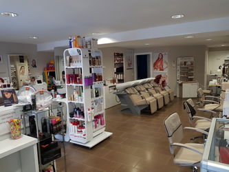 Vue entrée sur le salon