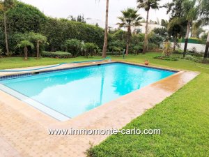 Villa neuve avec piscine à louer à Souissi RABAT