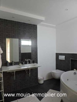 villa avec piscine S+5 à vendre à Yasmine Hammamet