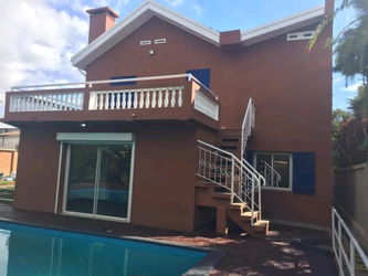 Location 1 villa étage 3 chambres Amboibao Madagascar