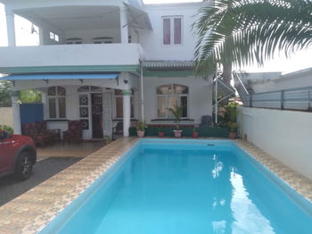 location villa piscine privee pres mer pour personnes Baie Ile Maurice