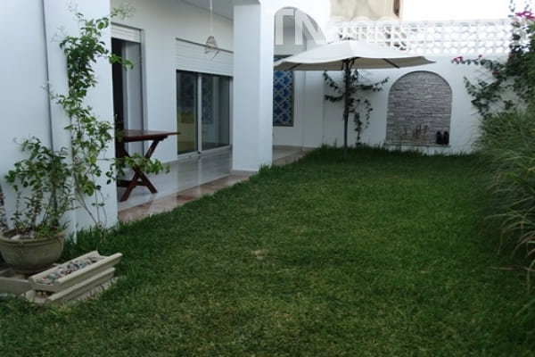 jardin pouvant être équipé de piscine