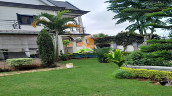 Annonce location Villa étage F5 05minutes pieds LFT Ambatobe Antananarivo