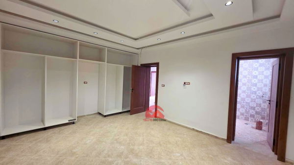 Villa / Salon / Cuisine / Suite