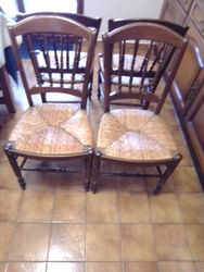 Chaises paysannes rustiques