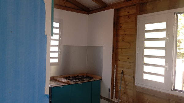 Bungalow blanc de Frégate en Location saisonnière.