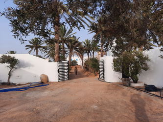 L'ENTRE   DE LA  MAISON