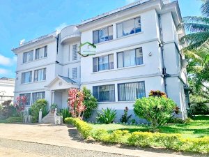 Vente 1 grande villa 06 appartements disponibles Toamasina Madagascar