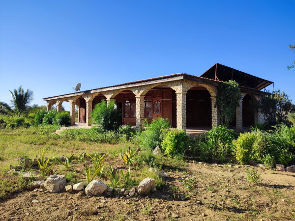 Villa moderne avec piscine