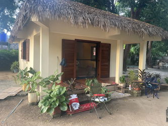 TERRAIN AVEC BUNGALOW