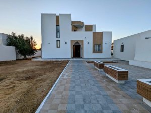 Vente Villa BINIBECA F5 jardin garage Djerba Tunisie
