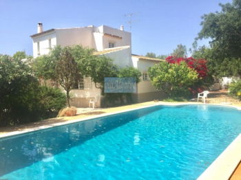 Vente Villa 5 chambres, terrasses, piscine, Almancil Faro