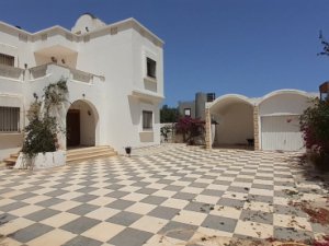 Villa s+5 Midoun pour location annuelle Djerba Tunisie
