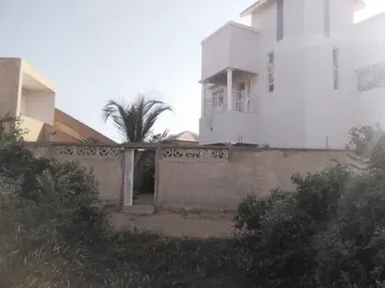 Vente JOLIE MAISON NGAPAROU PRES DOMAINE DES CAURIS Somone Sénégal