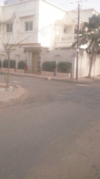 Vente Villa piscine cité sipres 2 VDN Dakar Sénégal