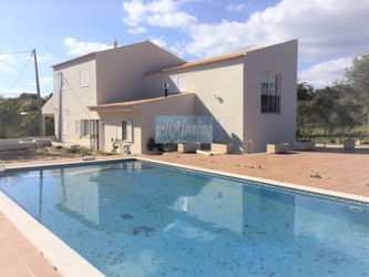 Vente Villa 3 chambres avec piscine, verger et barbecue Santa Barbara de Nexe