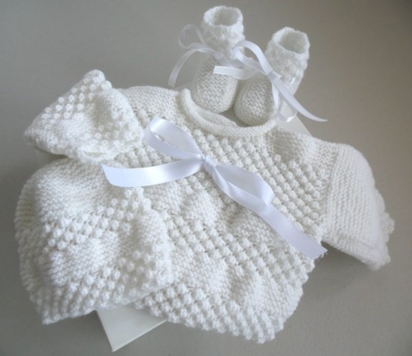Trousseau Blanc bébé tricot fait main Sète Hérault