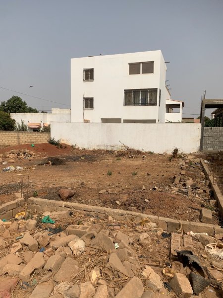 Urgent vente excellent terrain 300m² Bail Thiès ville Sénégal