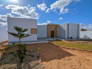 Vente Maison LAS PALMAS splendide f4 terrain plage pieds Djerba Tunisie