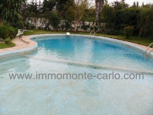 Location villa haut standing piscine Souissi Rabat Maroc