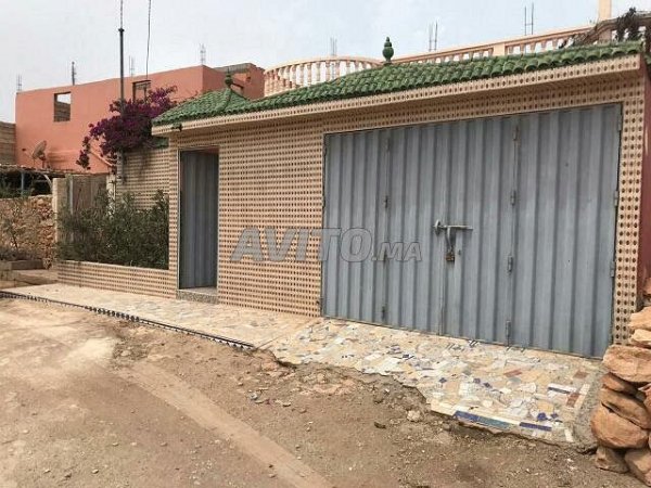 Vente villa pret plage agadir haute taghazot 250m titre Maroc