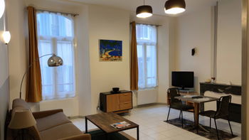 Location STUDIO MEUBLE Ciotat Bouches du Rhône