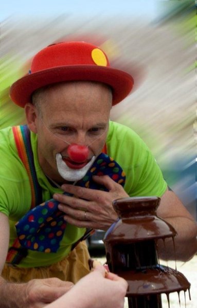 Anniversaire Enfant domicile Magicien Clown Quimper Finistère