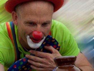 Anniversaire Enfant domicile Magicien Clown Quimper Finistère