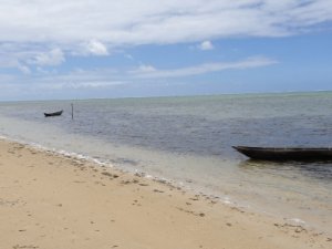 Vente Les pieds dans l&#039;eau lagon île sainte-marie Madagascar Caravelle