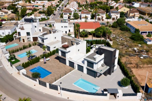 Vente Villa neuve jarin piscine PLAYAHONDA Cartagene Espagne