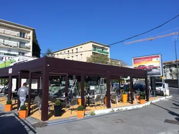 installateur bache store pergola hotel restaurant Hyères Var