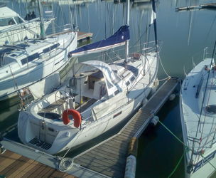 Location voilier Oceanis 350- 3 cabines Marseille Bouches du Rhône