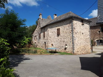 Vente corp ferme Belcastel Aveyron