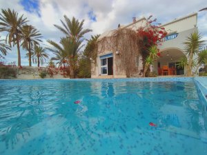 Vente Villa SANTORINI grande demeure d&#039;architecte vue mer Titre Bleu Djerba
