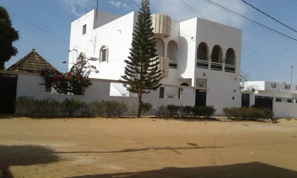 Vente villa r+1 Thiès quartier standing Sénégal