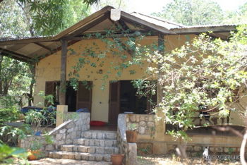 Vente VENDS CHARMANTE MAISON 4 PIECES Majunga Madagascar Mahajanga