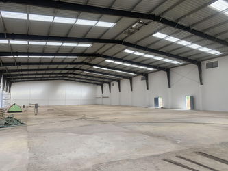 Location d&#039;Entrepôts Hangars Dakar dans les régions Sénégal