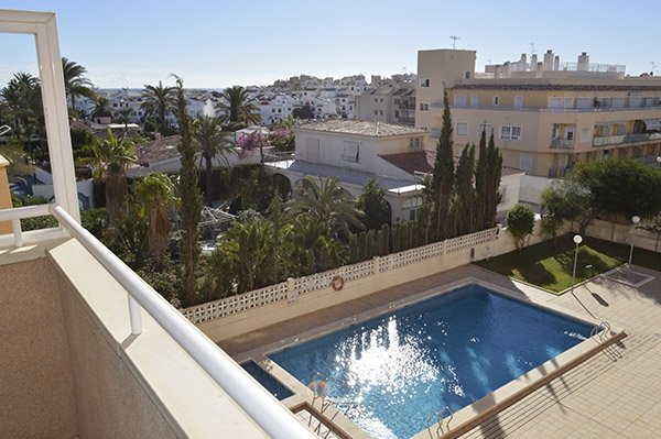 Vente 82000 € Torrevieja appart 60m² 2ch piscine Espagne
