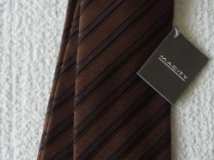Cravate marron neuf 65 Lailly-en-Val Loiret