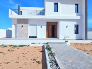 Annonce Vente Villa KINGSTON F5 moderne terrain zone urbaine Djerba