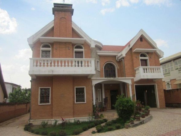 Vente vend 1 villa étage Antananarivo Madagascar