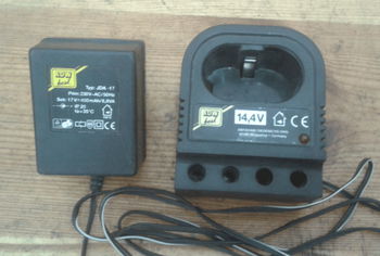 Chargeur batterie 14 4V Nabeul Tunisie
