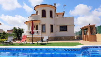 Location VILLA PISCINE LUIS BU&amp;Ntilde UEL MARINA-OASIS ALICANTE Espagne