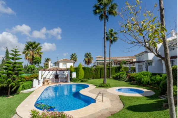 Mijas Costa Location longue durée belle maison 1ere ligne golf Espagne