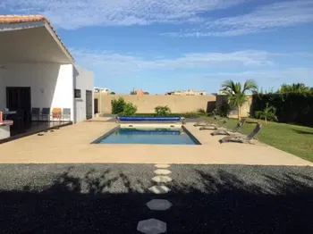 Vente Belle villa 5 chambres piscine Saly center Sénégal