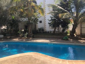 location Loue maison bordure route des Almadies usage bail commercial Dakar