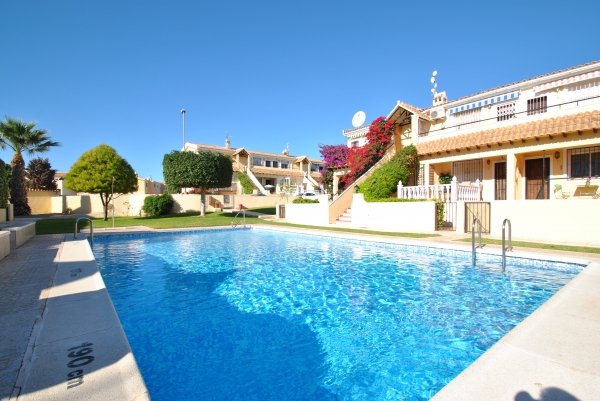 Vente 79900 € Villamartin appartement 55 m2 2 ch 1 sdb piscine Espagne